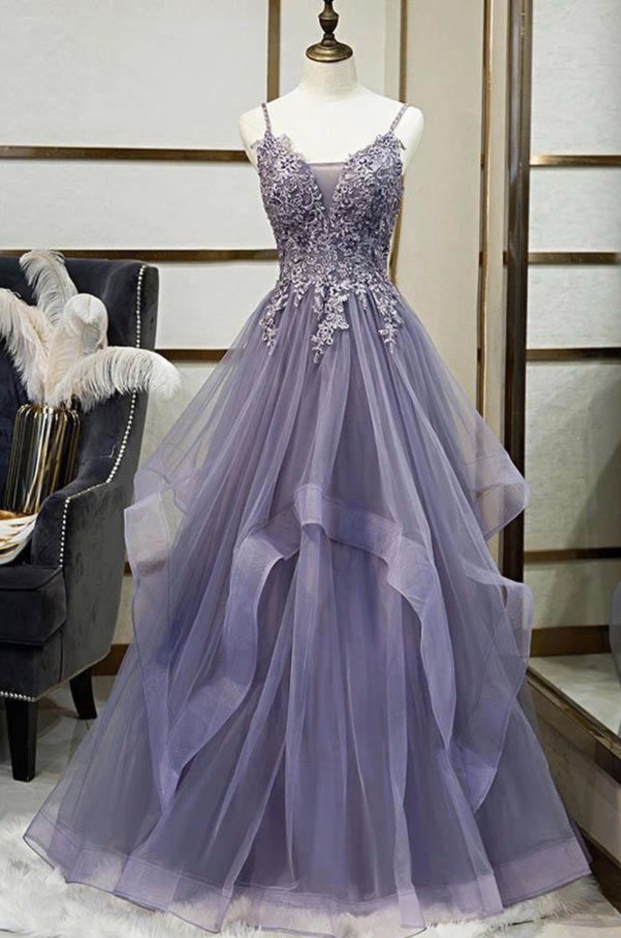 Handmade Customed Purple Tulle A-line V-neck Spaghetti Straps Prom Dress With Lace Appliques Plus Size