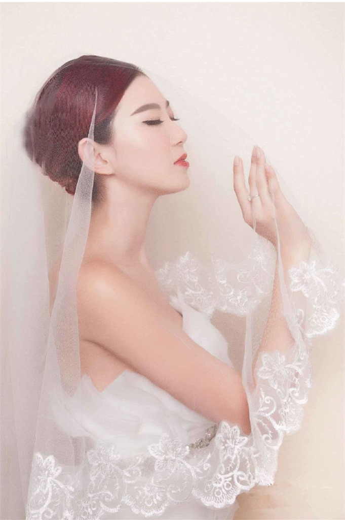 1.5m lace bridal veil with lengthened floor-to-floor bridal veil with trailing tail