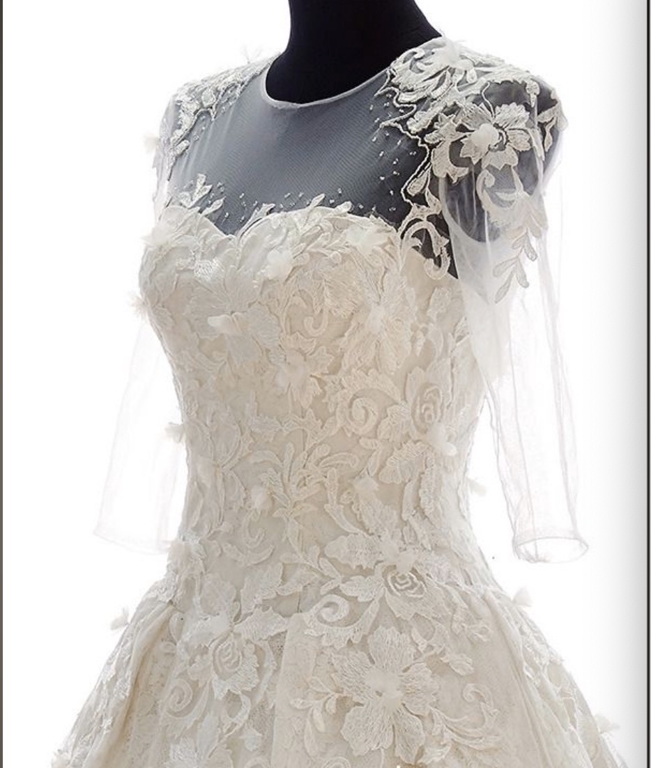 Sustom Handmade Flower Decals Lace Shoulder Spade Neck Decal Wedding Gown Long Sleeve Royal Train Wedding Dress
